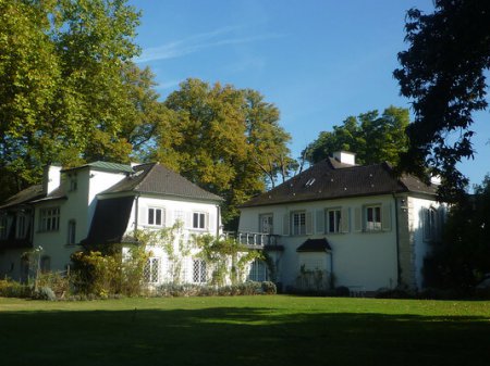 KÖLN-MARIENBURG, DENKMALGESCHÜTZTE RESIDENZ