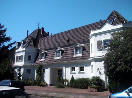 KÖLN-BAYENTHAL, DENKMAGESCHÜTZTES ENSEMBLE