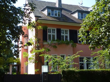 KÖLN-MARIENBURG, DENKMALGESCHÜTZTES EINFAMILIENHAUS